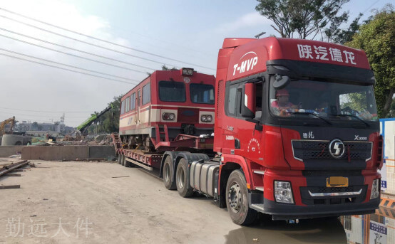 挖掘機（jī）運輸車