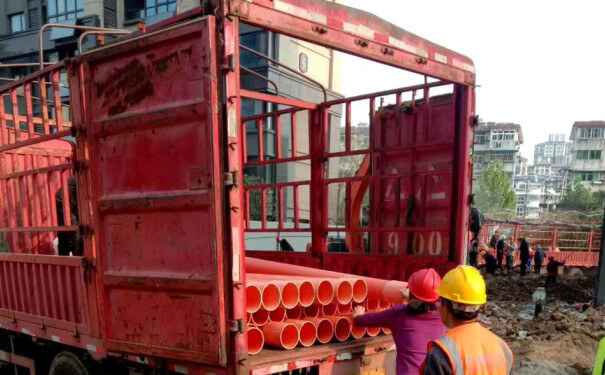 永吉物流公司（sī）運輸（shū）車